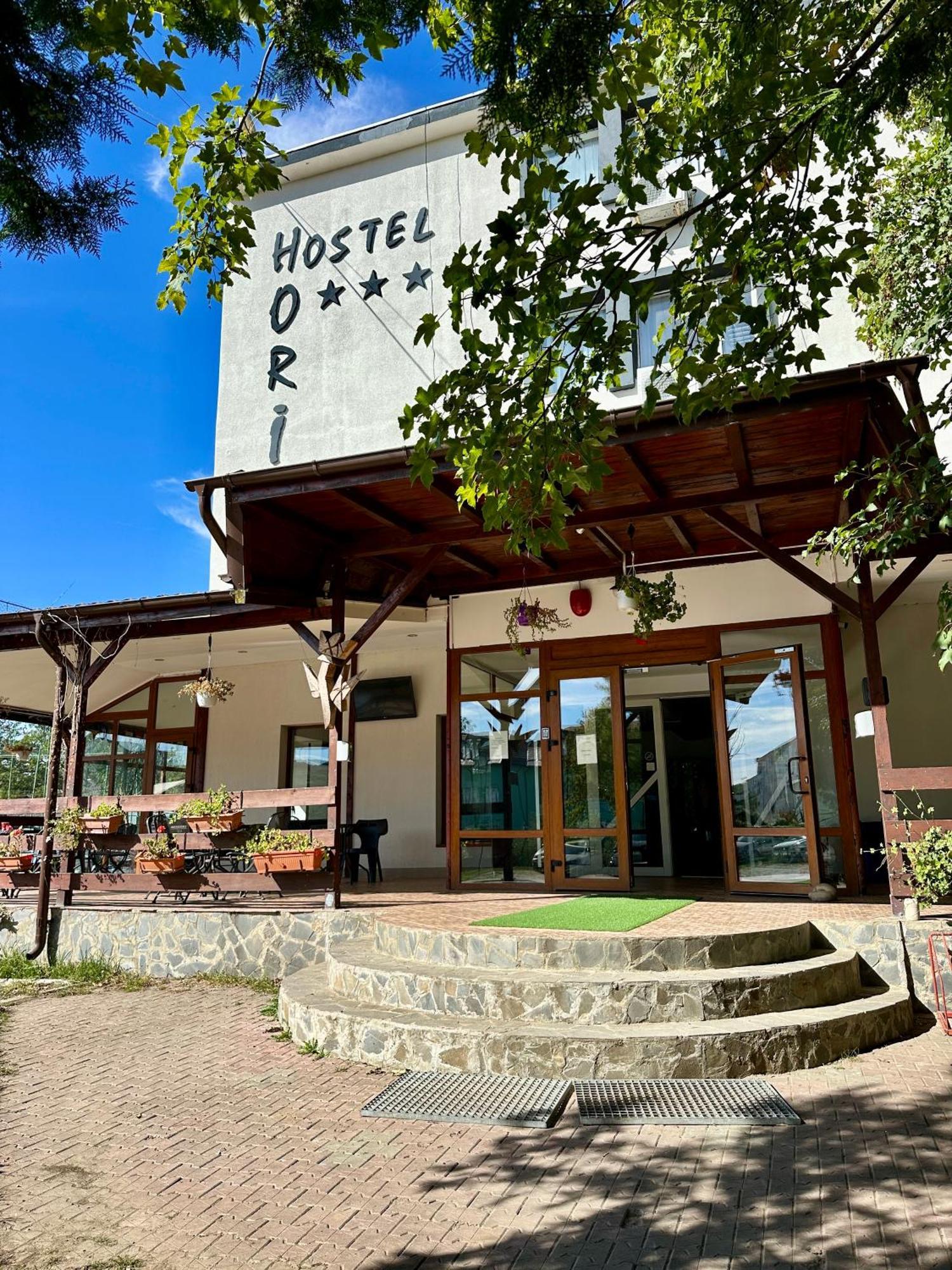 Hostel Horia Plopeni Экстерьер фото