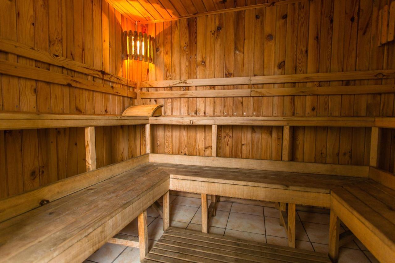 Hostel Horia Plopeni Экстерьер фото